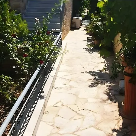 Apartmán Σύγχρονο Vintage Στο Μαρούσι Atény Exteriér fotografie